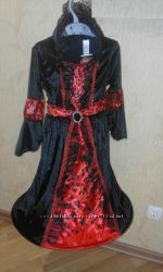 #1: вампірка, 250 грн.