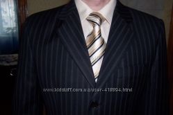 Нарядный Костюм  рубашка галстук бу для мужчины