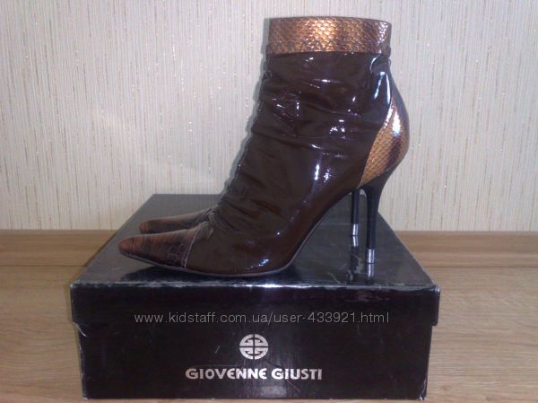 Ботильоны - ботиночки классика Giovanne Giusti