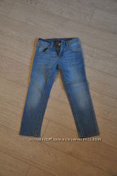 Стильные узенькие джинсы Mothercare новые 3-4 года