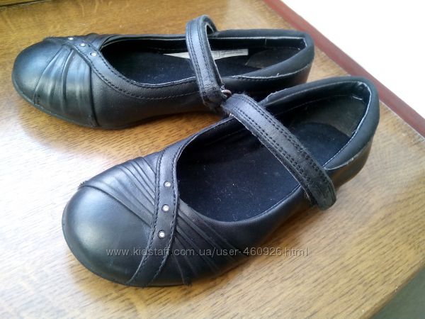 Кожаные красивые туфли Clarks, Вьетнам, 18 см