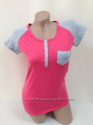 Женская розовая футболка с кармашком. р. 44-46