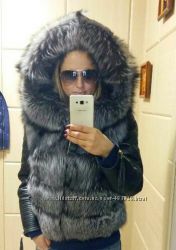 Куртка стеганная из натуральной кожи и натуральным мехом чернобурки 