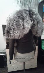 Шикарная куртка из натуральной кожи и натуральным мехом чернобурки капюшон