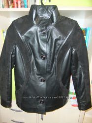 Очень красивая кожаная курточка Salino collection 
