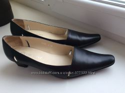 Шикарные женские туфли в состоянии новых