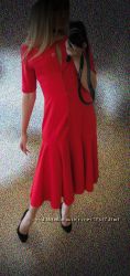 Яркое и эффектное красное платье годе  