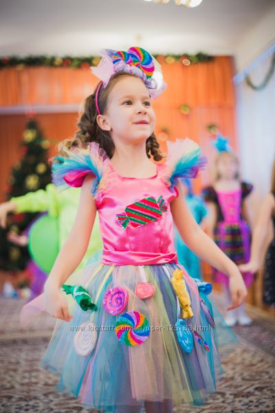 Костюмы и платья на прокат