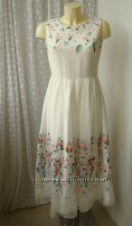 Платье красивое с вышивкой Mint&Berry р. 44 7434
