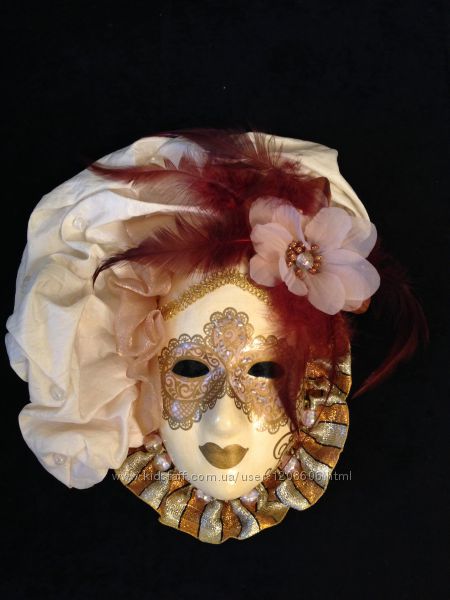 карнавальная маска из Венеции