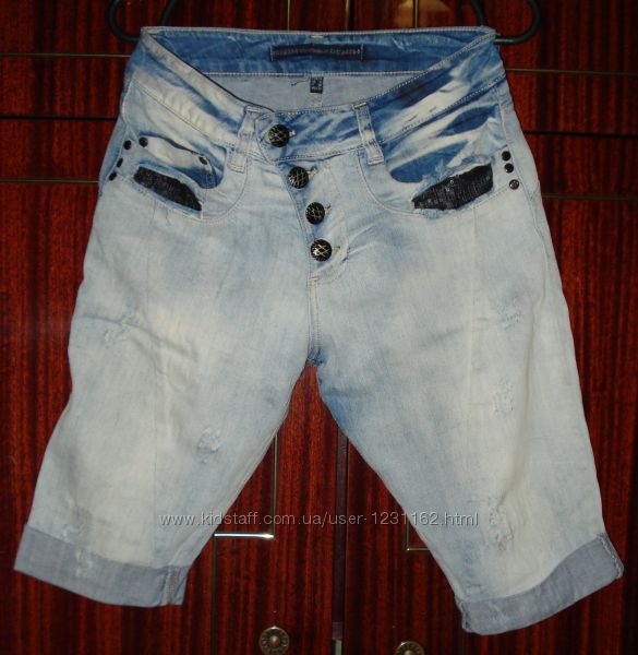 Женские джинсовые шорты Bershka