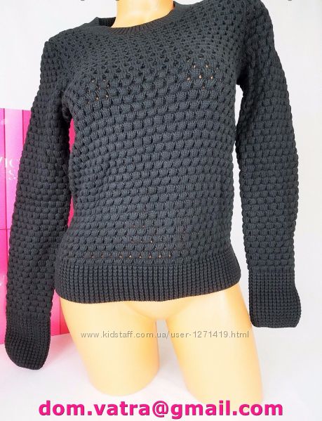 черный свитер Victorias Secret размер XS