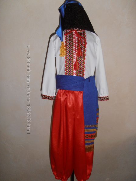  Украинский национальный костюм  для мальчика.