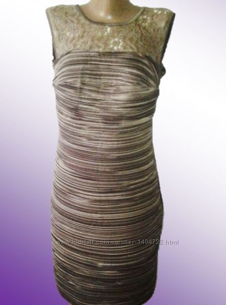 Стильное платье с красивой спинкой